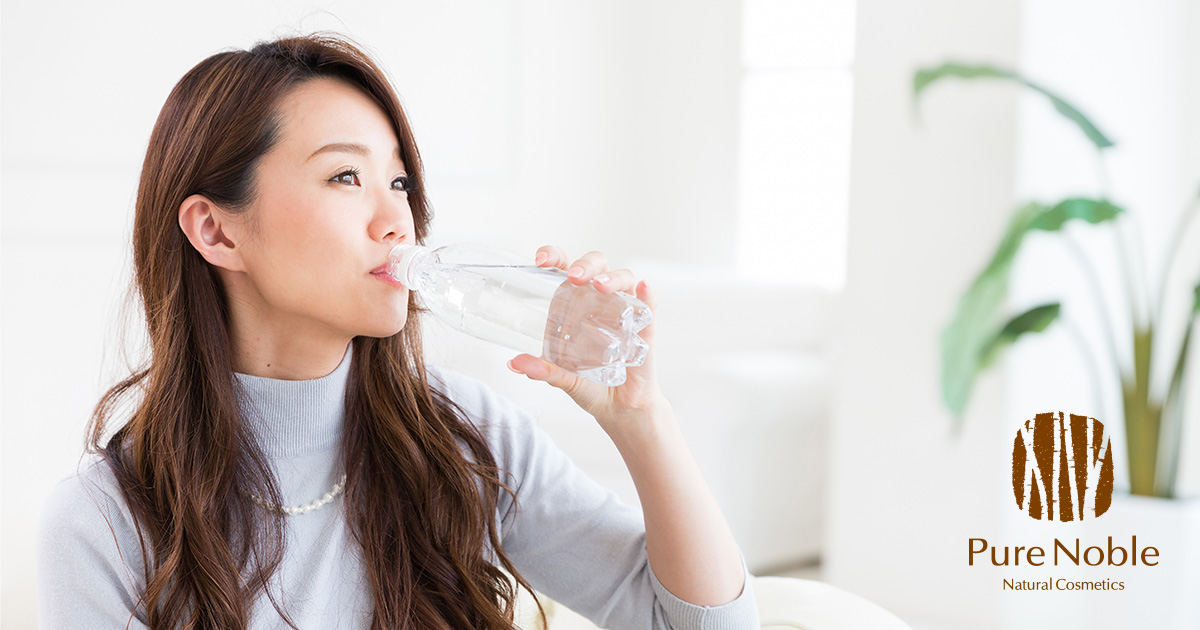 炭酸水を飲むと肌にいい？悪い？肌荒れに効果的って本当？