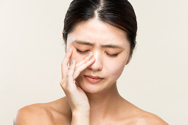 粉吹き肌の原因は？顔のかさつき対策とおすすめスキンケア法