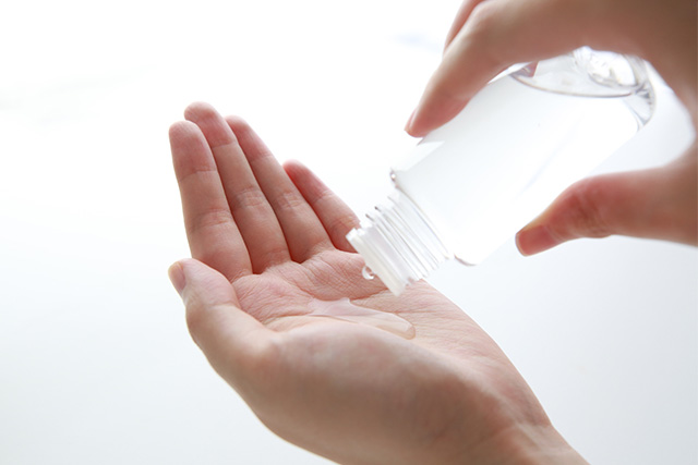 ビニール肌のスキンケアにおすすめの化粧水は？