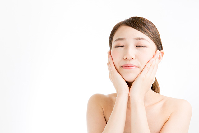 肌のキメを取り戻すスキンケアのポイントは?